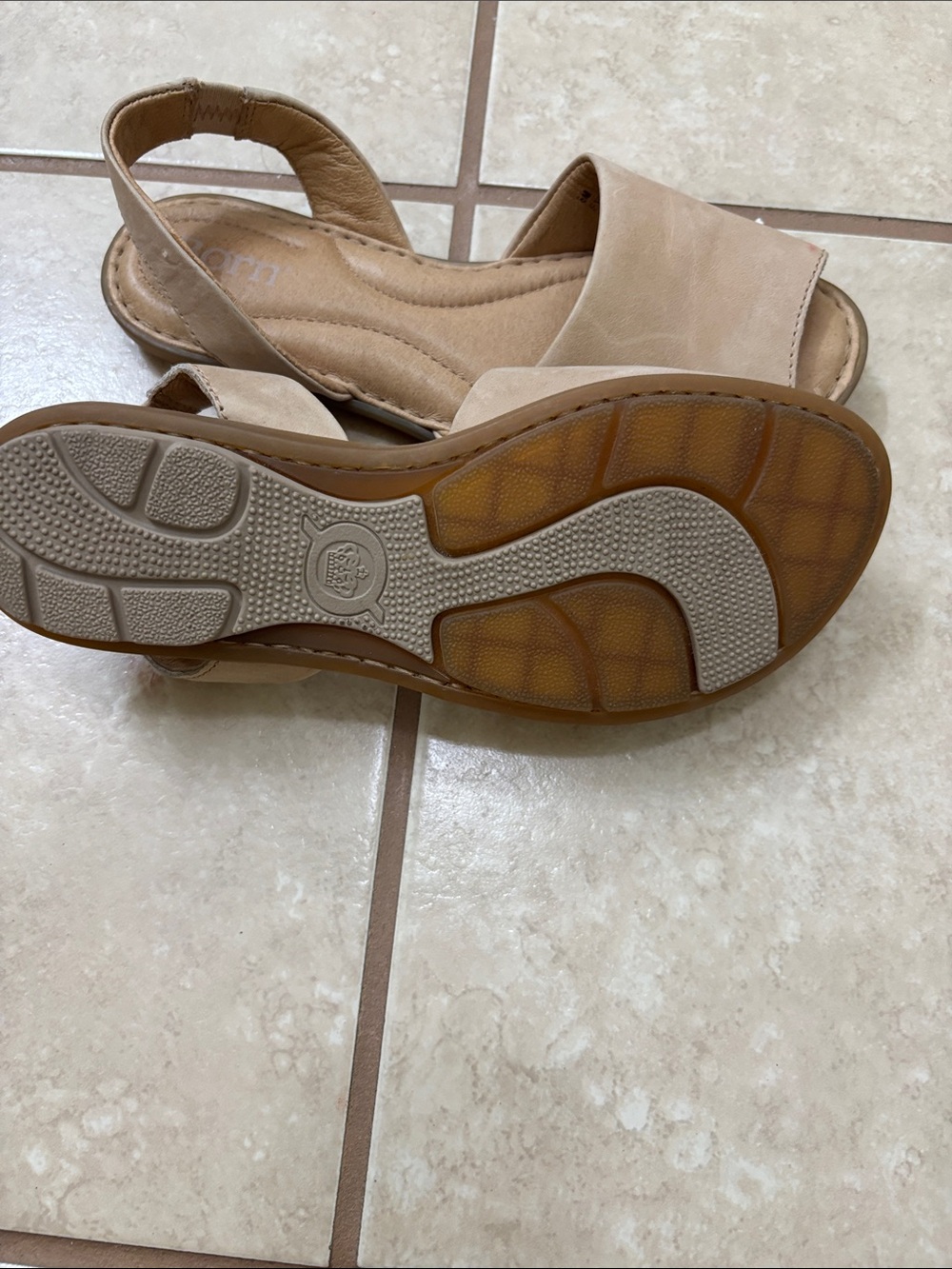 Born Women's Beige Leather Peep-Toe Slingback Sandals - Picture 5 of 5